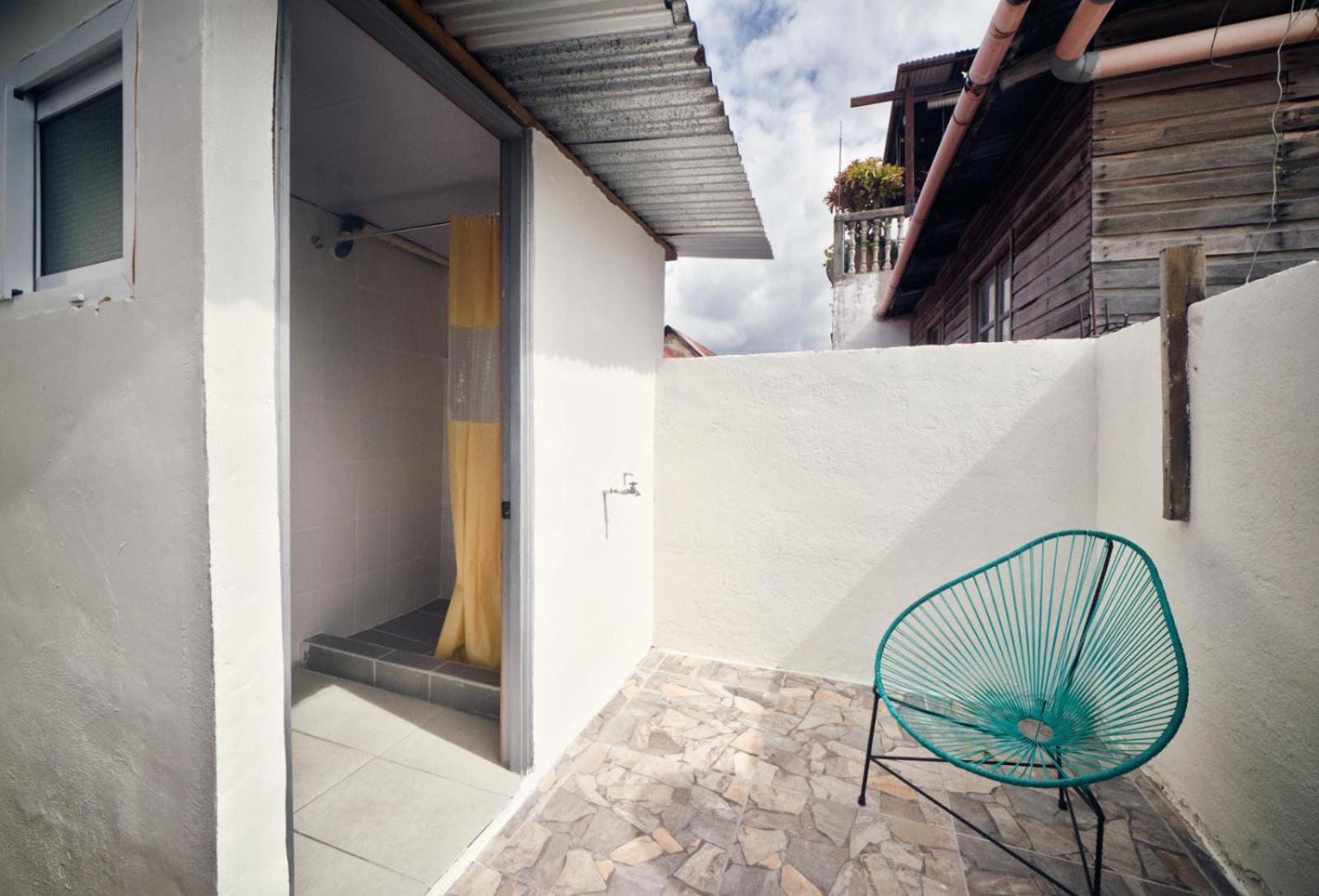 Hostal Don Cenobio Flores Bagian luar foto